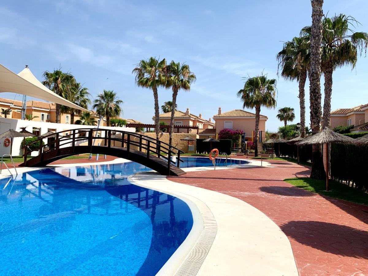 Marinas Sol - Tu hogar con jardín privado! Apartamento Vera Exterior foto