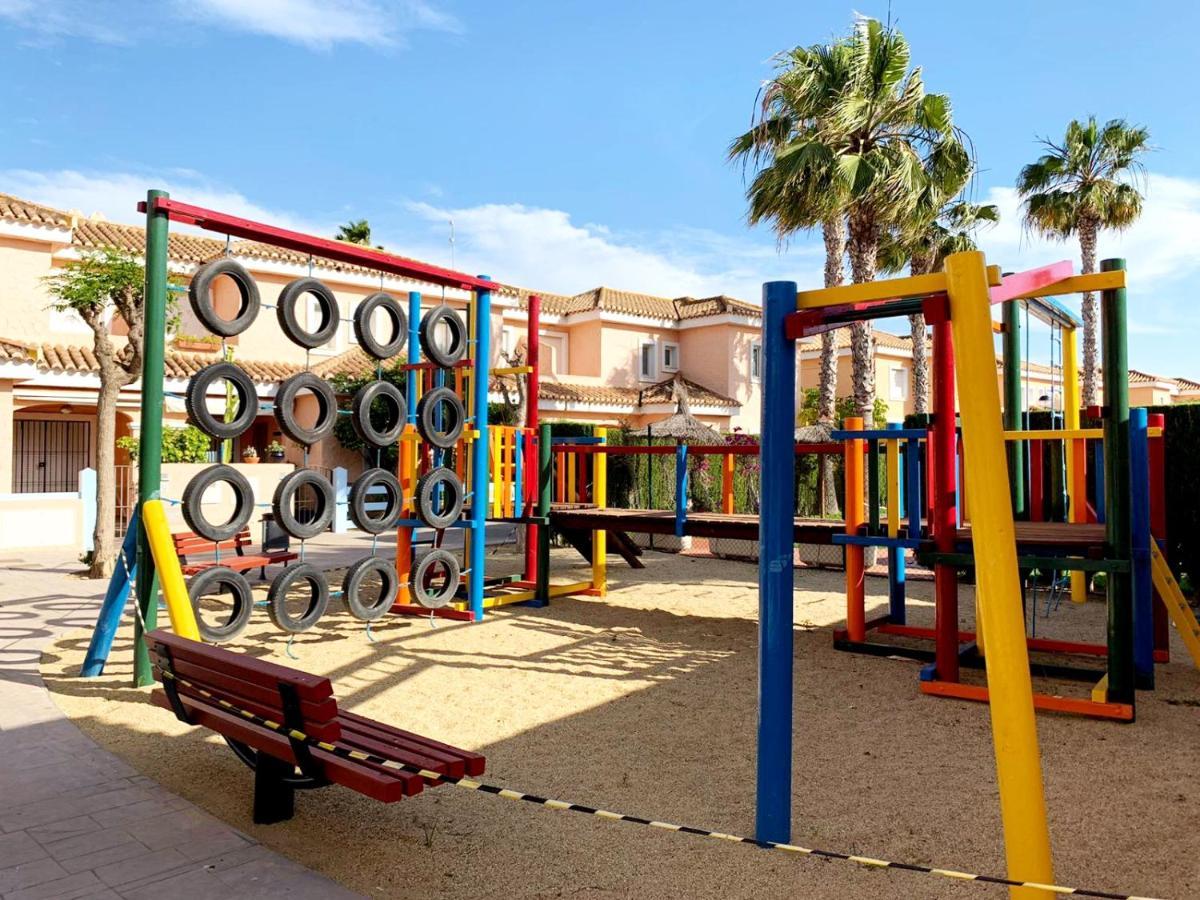 Marinas Sol - Tu hogar con jardín privado! Apartamento Vera Exterior foto